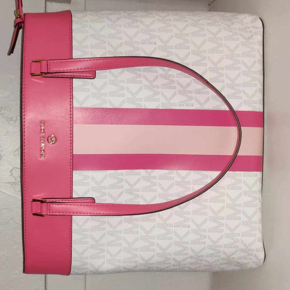 Hibiscus Micheal Kors Tote Bag ✨Valentines Special💘